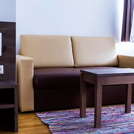 Vinothek Schwarzer Adler Hotel 3*