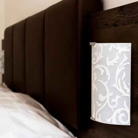 Hotel Vinothek Schwarzer Adler