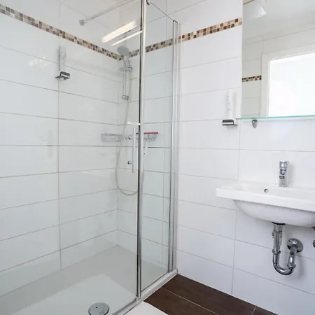 Lemon Living Otel 3*