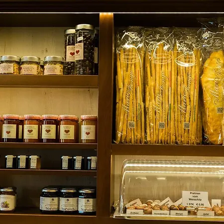 Vinothek Schwarzer Adler 3* Ottensheim